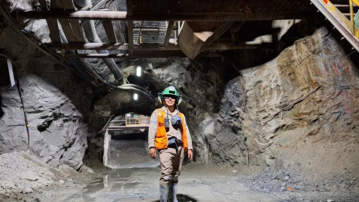 Caractéristiques de sécurité à rechercher dans les véhicules miniers souterrains